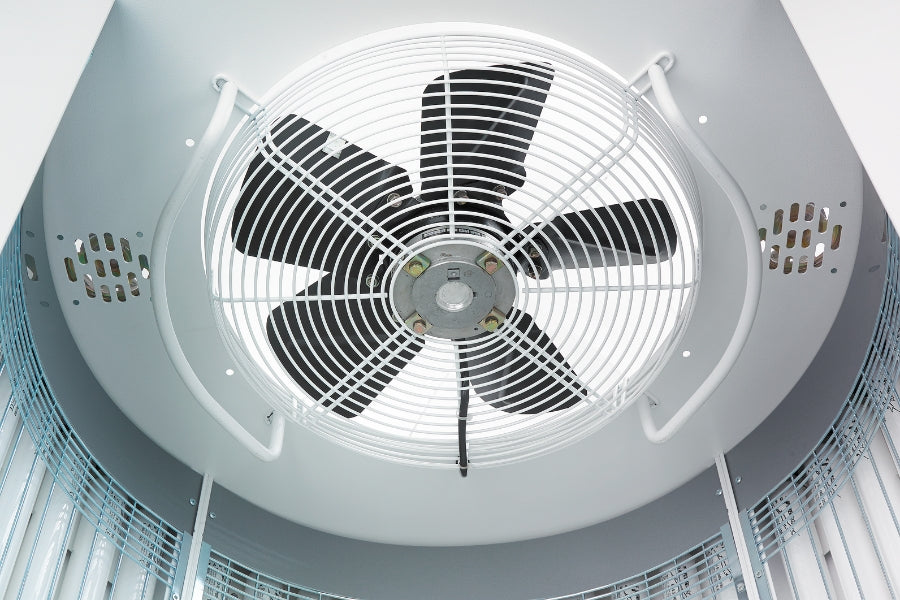 Ceiling-mounted sunbed fan