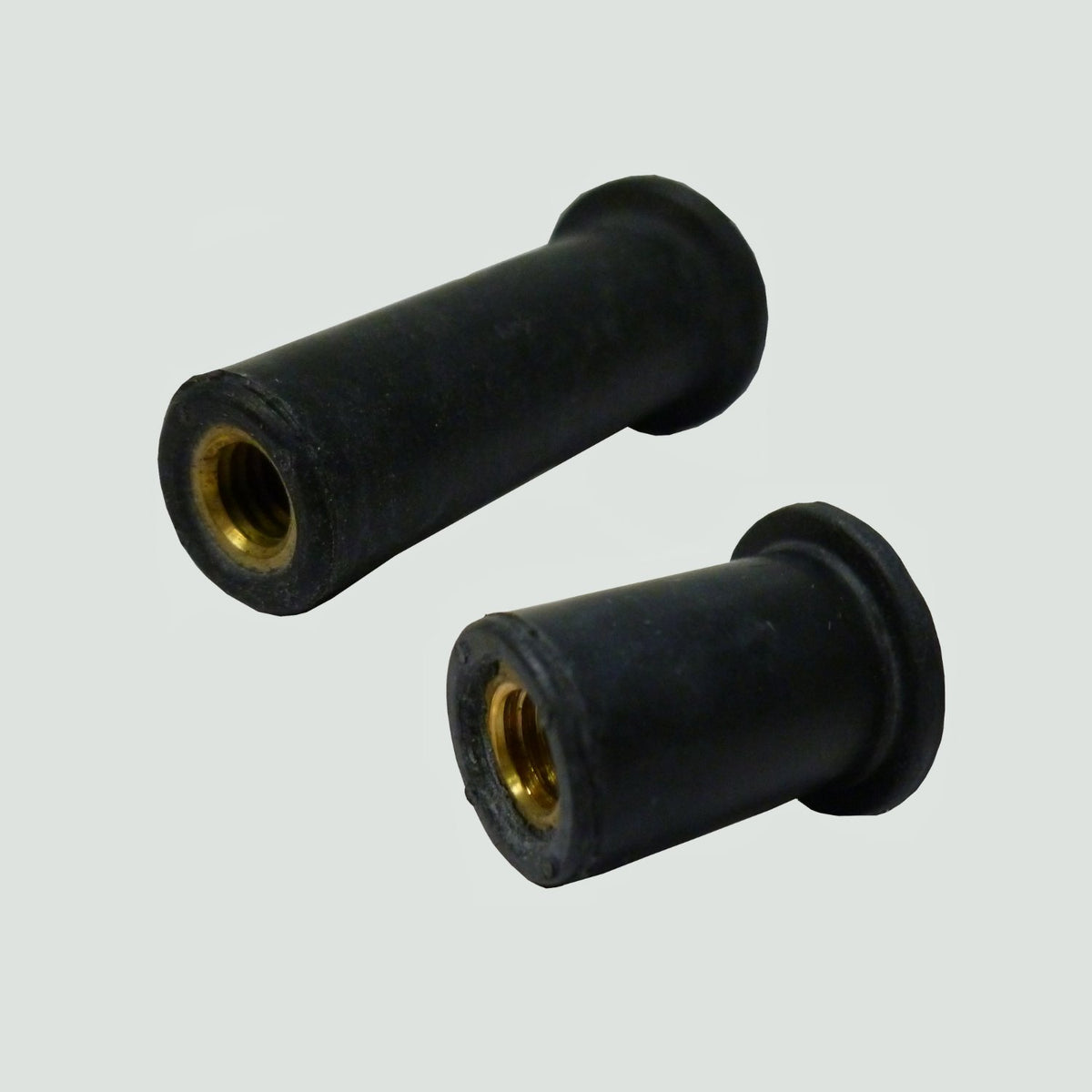 Heavy-duty Rawlbolt available in M4 and M5 sizes